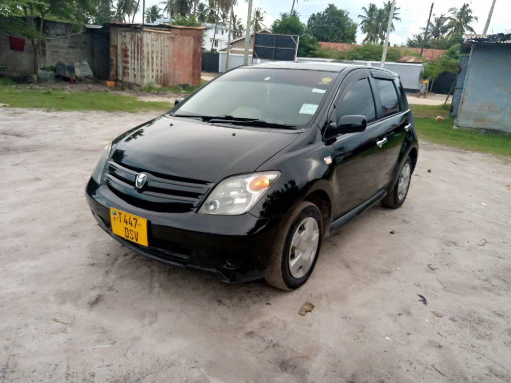 A picture of TOYOTA IST ON SALE
