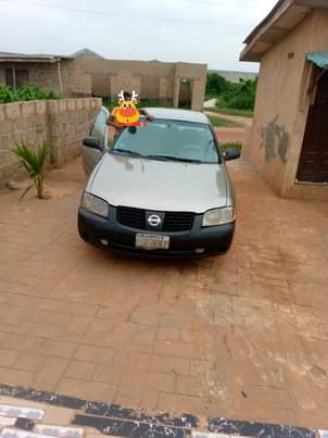 A picture of Nissan Sentra 2006 neatly used gear and engene AC not