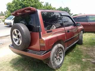 A picture of SUZUKI ESCUDO MANUAL GEAR TSH 3 800 000 CALL 0712973480