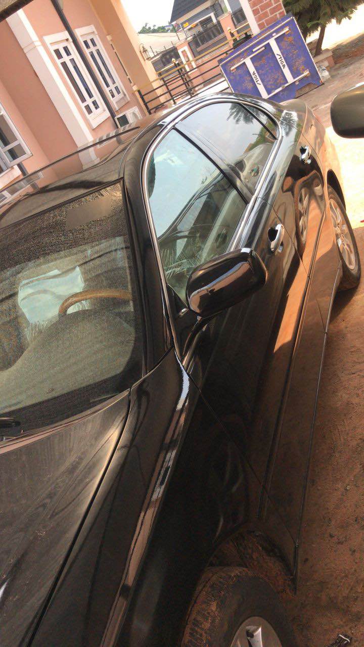 A picture of Lexus ES 330