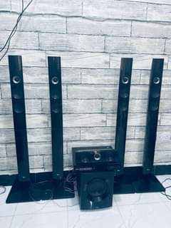 A picture of LG Home theatre Watts 1200 Spika tano 5 Inapatikana Ofisin.