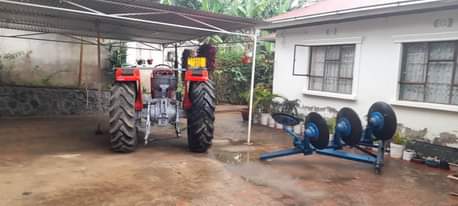 A picture of Tractor na jembe lake