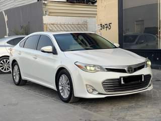 A picture of TOYOTA AVALON