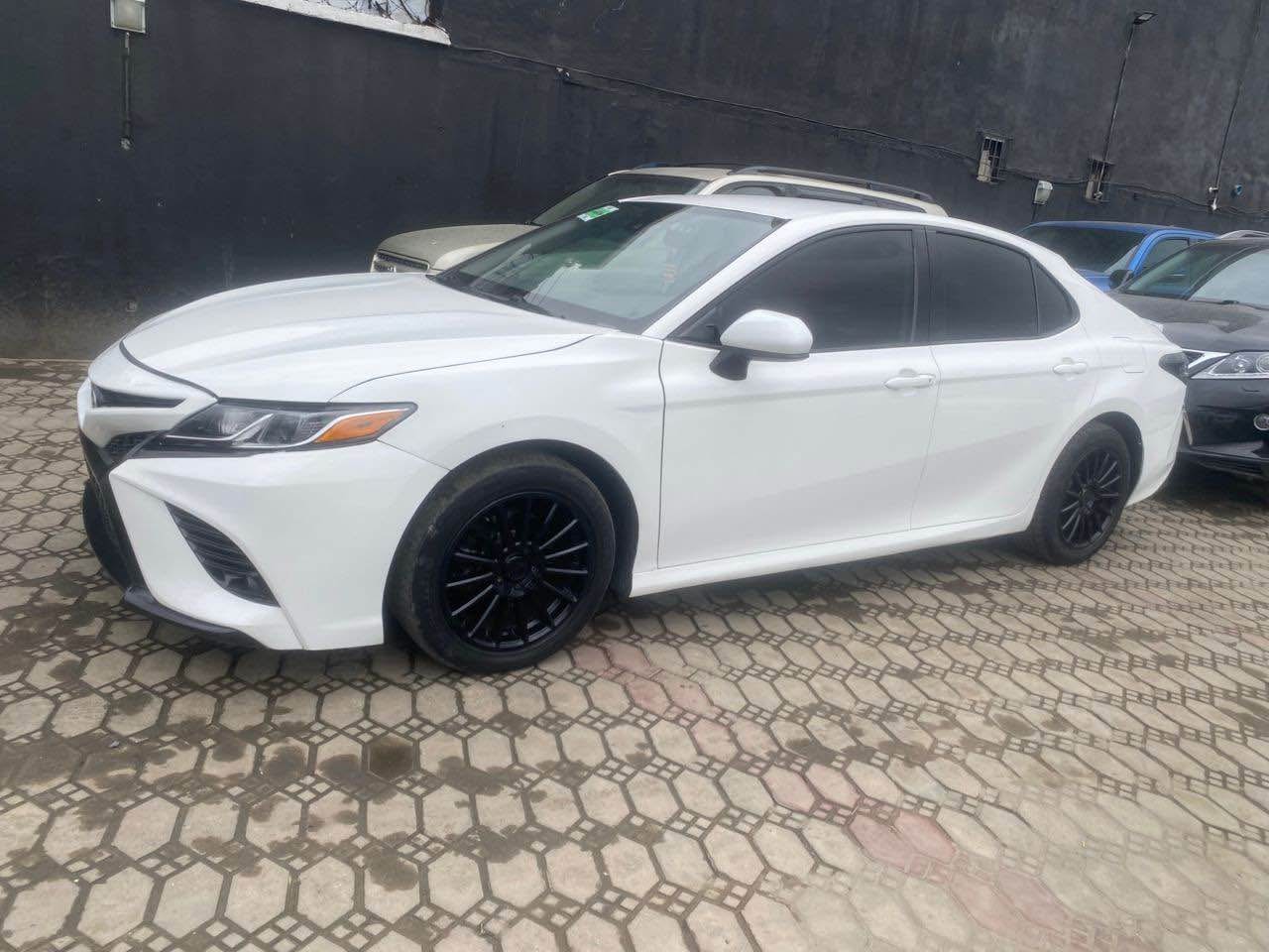 A picture of Toyota Camry 2019