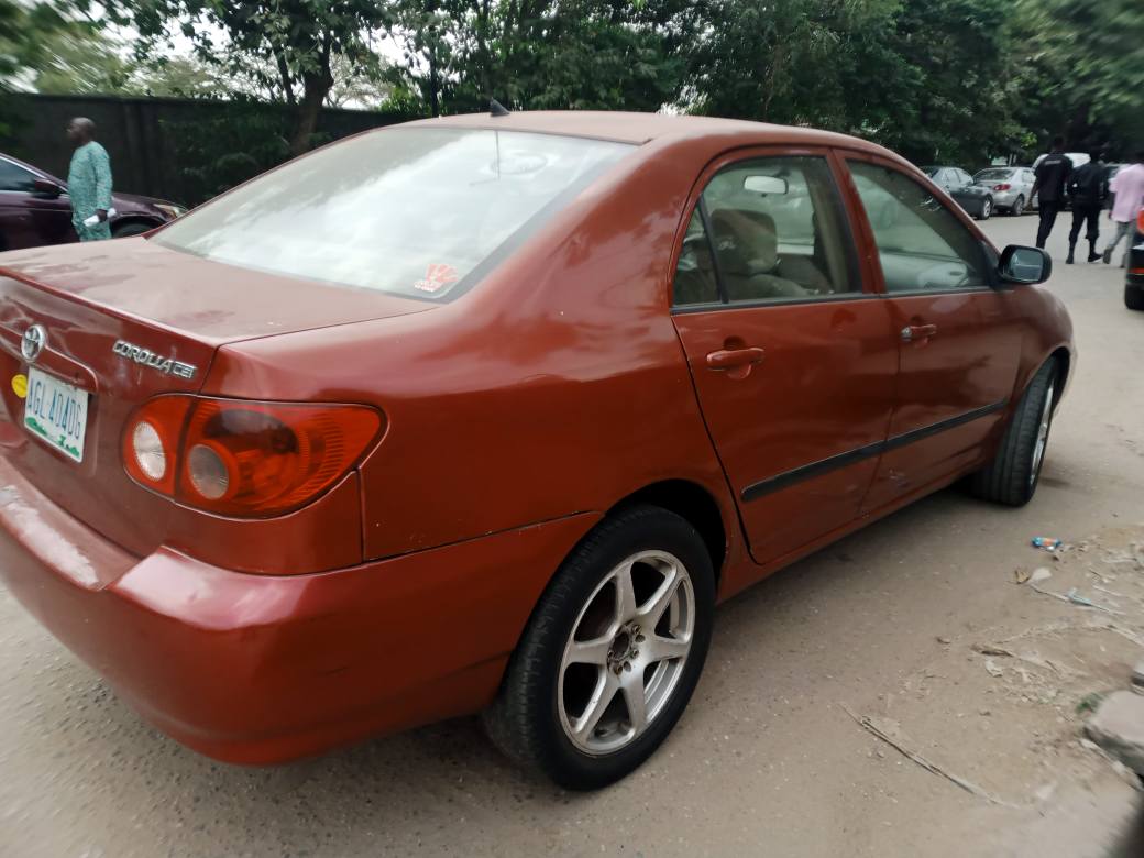 A picture of Toyota Corolla 2004 model ask me