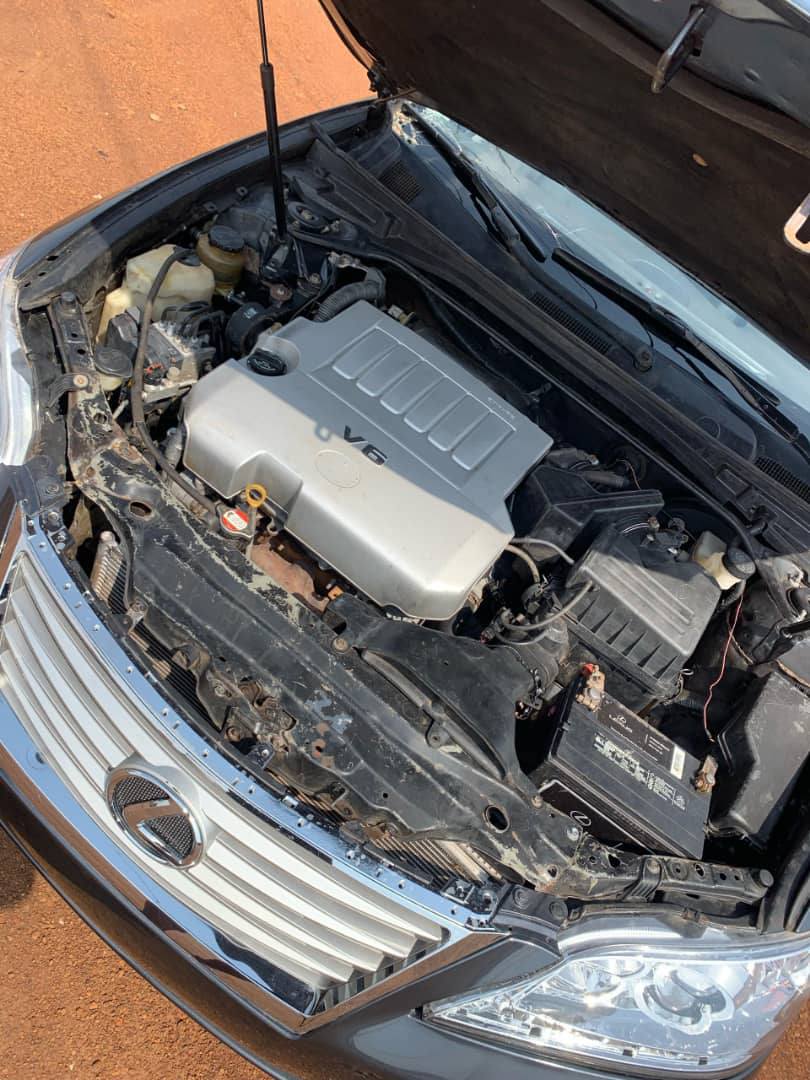 A picture of REGISTERED LEXUS ES 350 YEAR 2009 MODEL V6 ENGINE SUNROOF