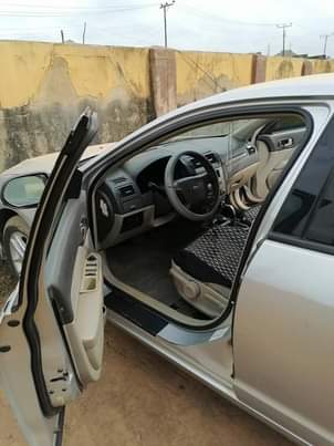 A picture of FORD FUSION 2011