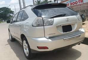 A picture of LEXUS RX330 2005 NEAT AND SOUND SILENT 6 CYLINDERS ENGINE