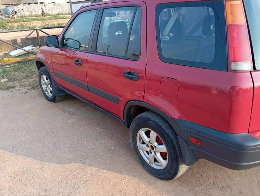 A picture of 2000 HONDA CRV