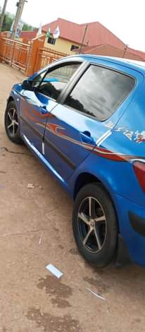 A picture of Peugeot 307