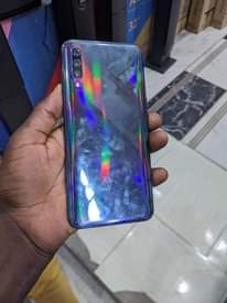 A picture of Samsung Galaxy a50 gb128 ram4 net4g finger fail