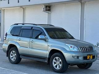 A picture of Toyota Prado for sale price Tshs 40 000 000 mil