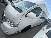 A picture of Toyota Haice highroof year 2018 Diesel engine capacity 3.0 automatic