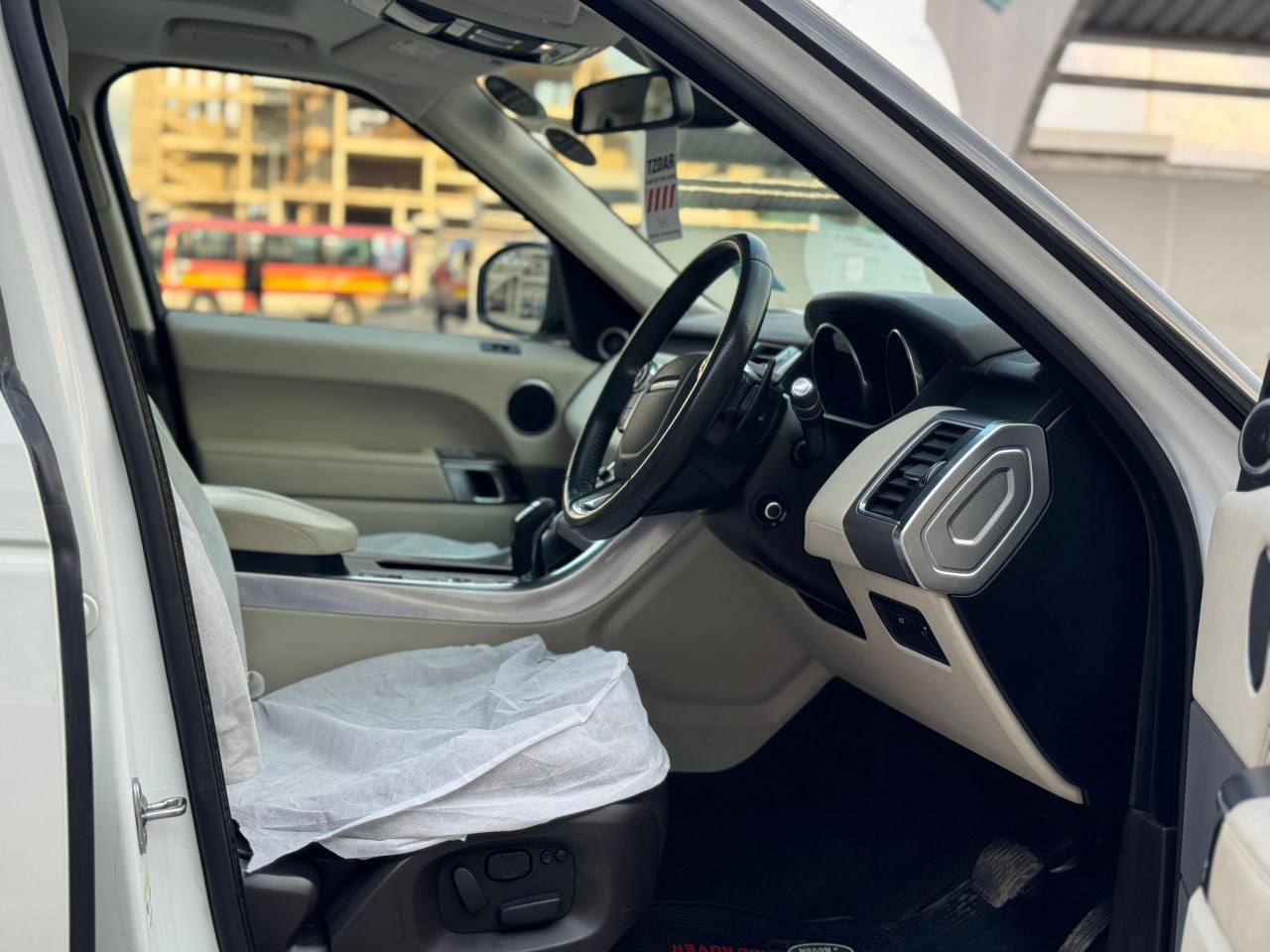 A picture of WhatsApp call 255 76248 3424 2015 RANGE ROVER SPORTS 3.0L