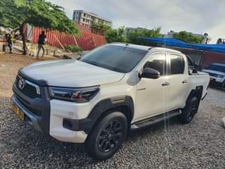 A picture of Toyota Hilux Legend 2020