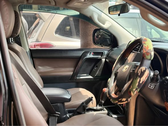 A picture of Toyota Land Cruiser On Sale 2015 Model