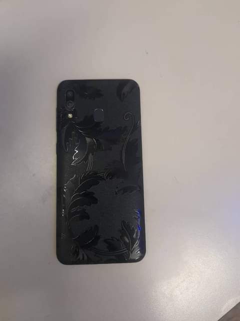 A picture of Samsung A30