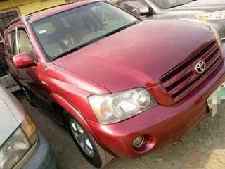 A picture of Toyota Highlander 06