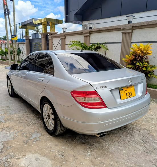 A picture of MERCEDES BENZ INAUZWA