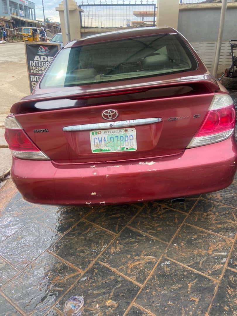 A picture of 04 Camry