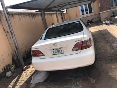 A picture of Lexus IS330 l Mowe