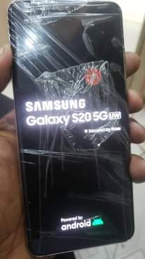A picture of Note 10 650 S20 5G 650 Note 10 800 Note20