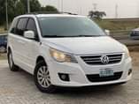 A picture of Clea 4months used VOLKSWAGEN ROUTAN 2009 model 3 2m net