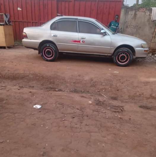 A picture of Corolla 100