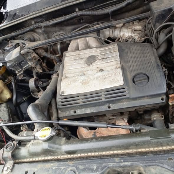 A picture of Everything is untouched and working perfectly 09013010543