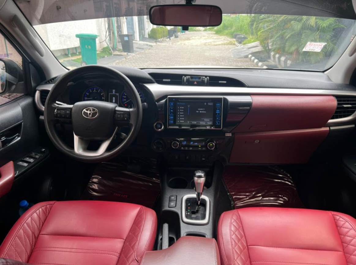 A picture of Registered Toyota hilux TRD V6 2018 Mint condition 61m