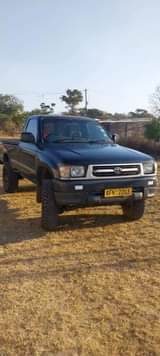 used toyota hilux