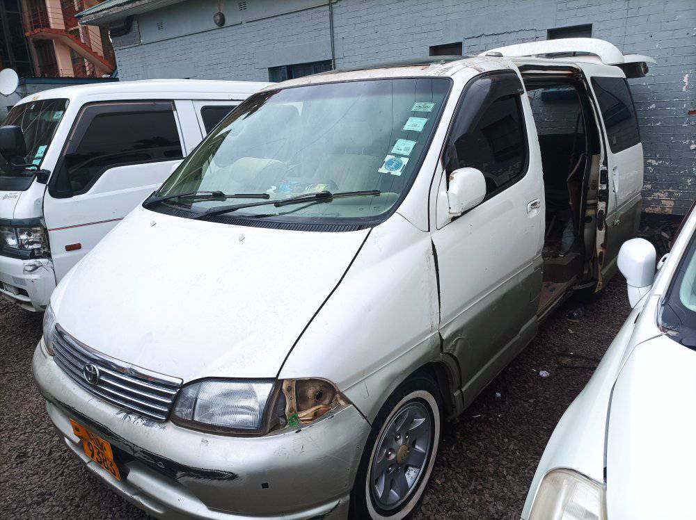 used toyota granvia