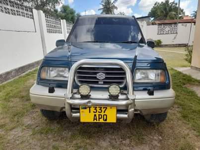 suzuki escudo