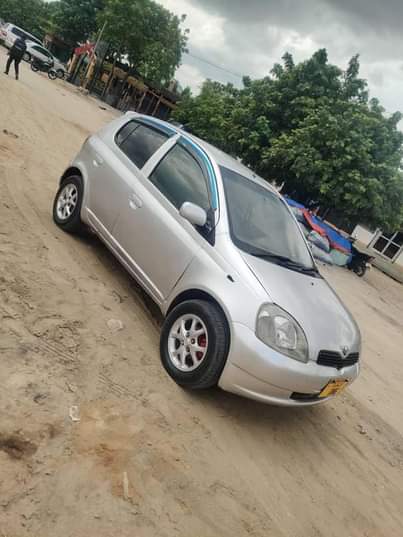 A picture of Vitz old