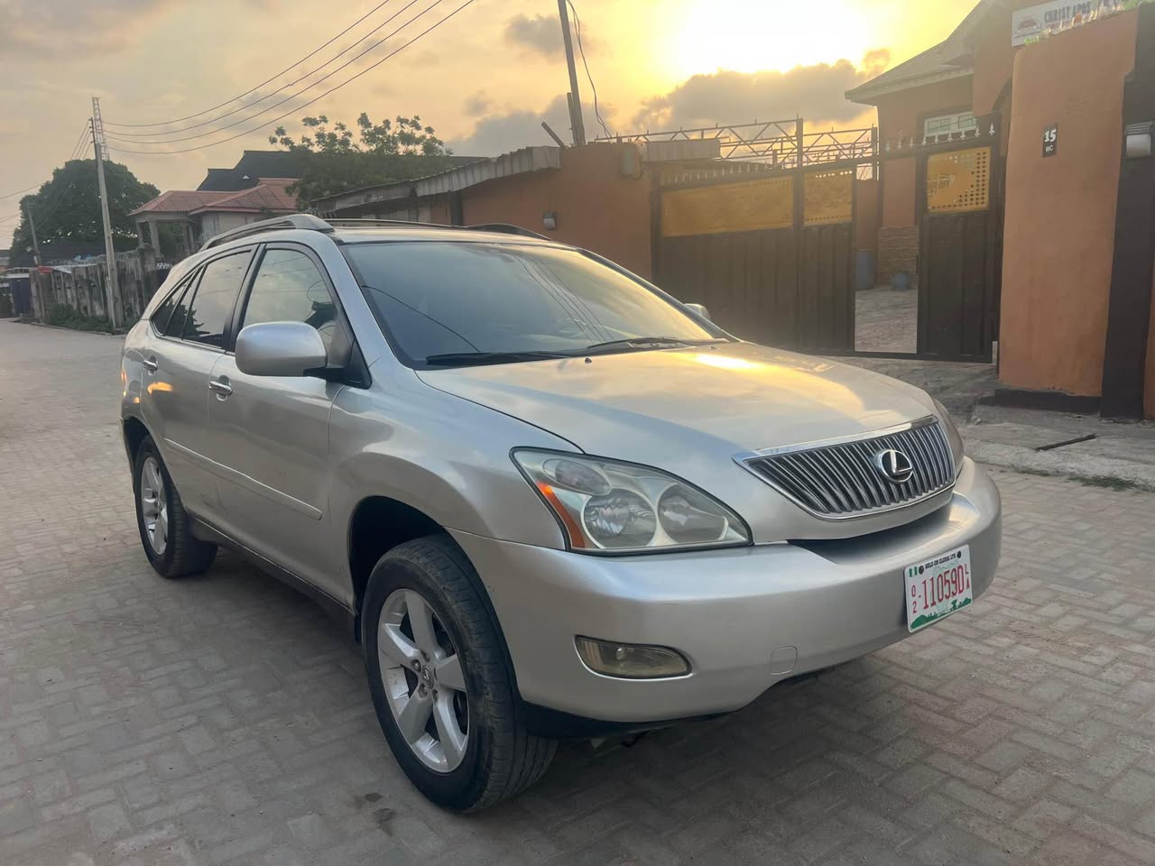 A picture of Lexus Rx 330 2006 Toks Standard