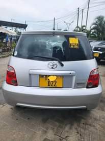 A picture of TOYOTA IST