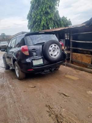 A picture of 2007 Toyota Rav4 4wd