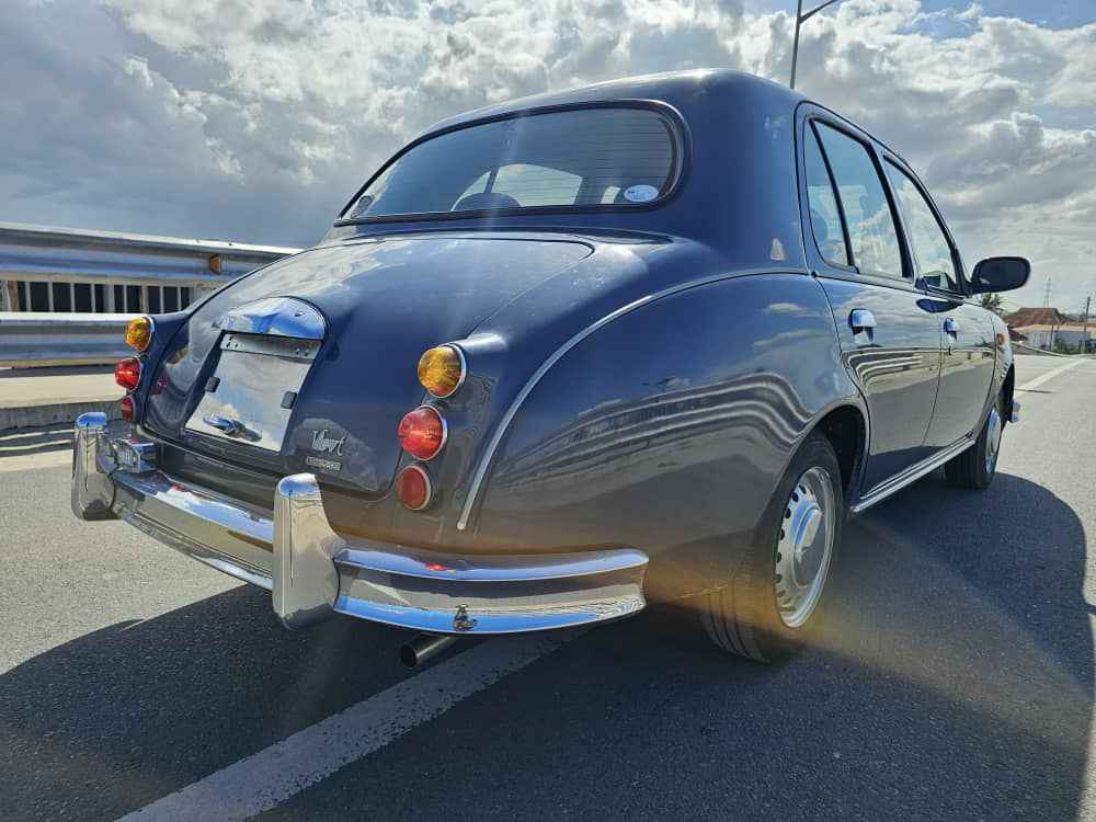 A picture of NISSAN MITSUOKA 0652564588
