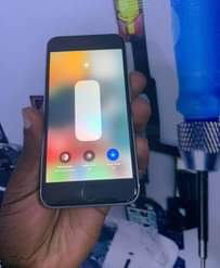 A picture of IPHONE 8