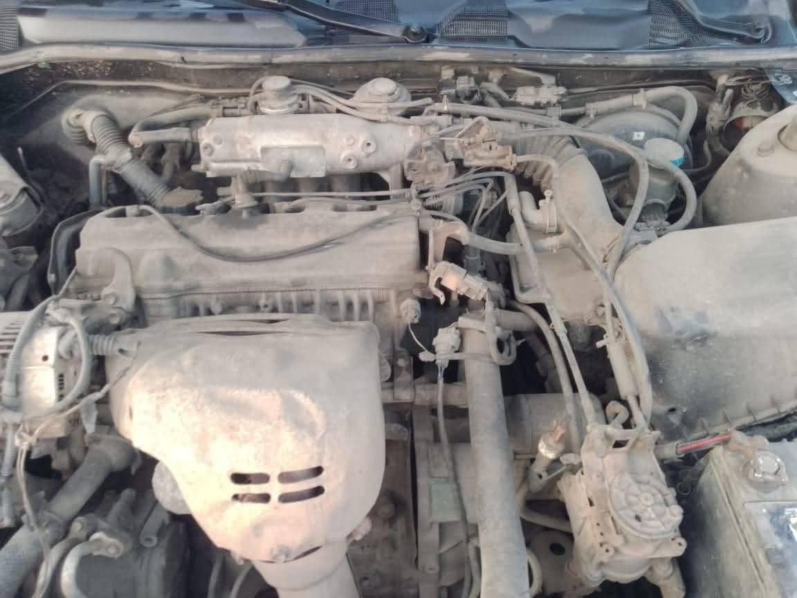 A picture of Toyota Camry tiny light 4 plug first body beked