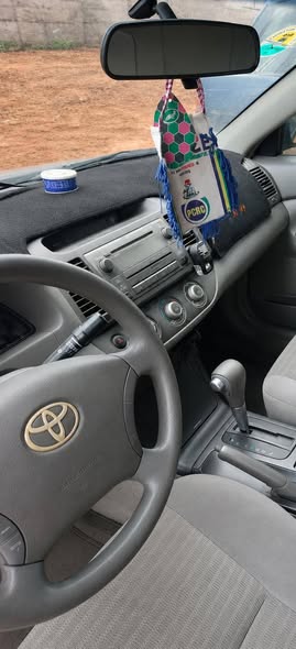 A picture of 2006 Toyota camry