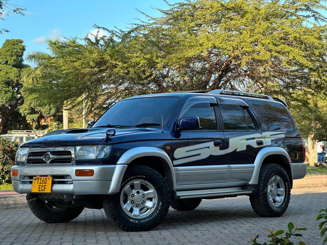 A picture of TOYOTA HILUX SURF DIESEL