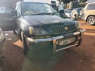 A picture of Toyota harrier 3 0cc 7m