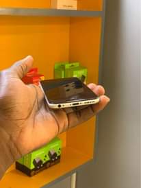 A picture of IPHONE 6G 32GB BEI 160 000 TU