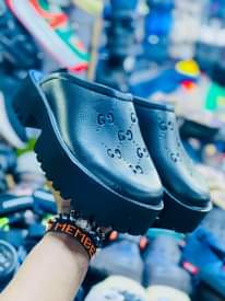 A picture of Sandals