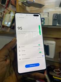 A picture of Samsung s10 plus 5g