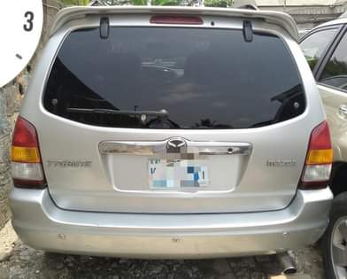 A picture of 2006 Mazda tribute Firstbody neat leather interior Sound engine and