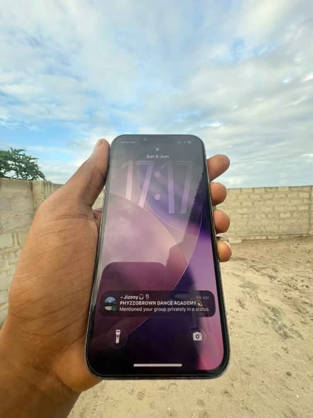 A picture of BIG OFFER IPHONE 13 PRO GB 256 700K TU