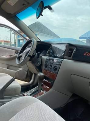 A picture of Toyota Corolla 2006 Engine and gear perfect AC is chilling