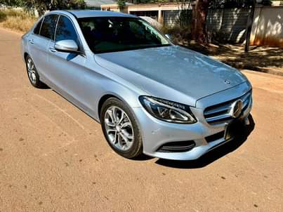 classifieds/cars mercedes